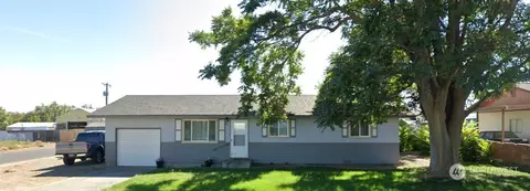 143 NE Daisy St, Royal City, WA 99357