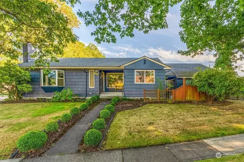 1724 22nd Ave, Longview, WA 98632