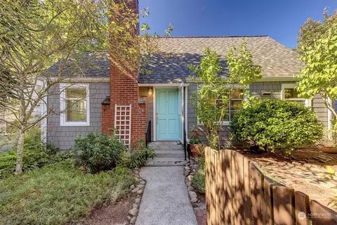 6237 40th Ave NE, Seattle, WA 98115