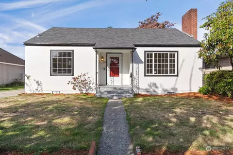1533 9th Ave, Longview, WA 98632