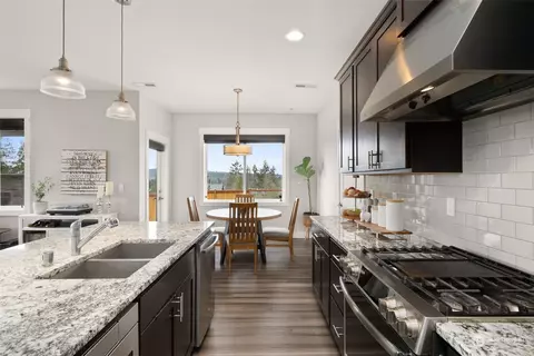 Kitchen - 8212 172nd Ave E, Sumner, WA 98390 photo 3 of 3