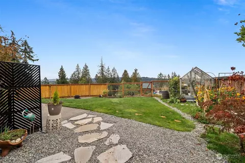 Exterior - 8212 172nd Ave E, Sumner, WA 98390 photo 5 of 8