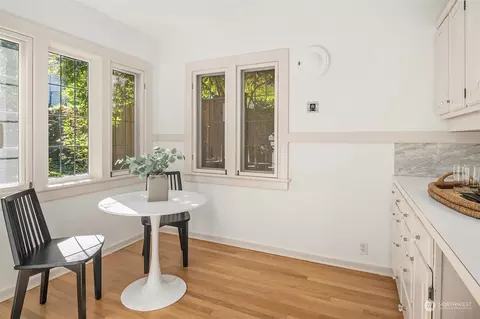 2011 E Crescent Dr, Seattle, WA 98112 photo 19