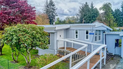 23644 Lake St, Clear Lake, WA 98235