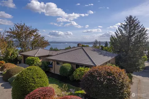 6096 Upland Ter S, Seattle, WA 98118