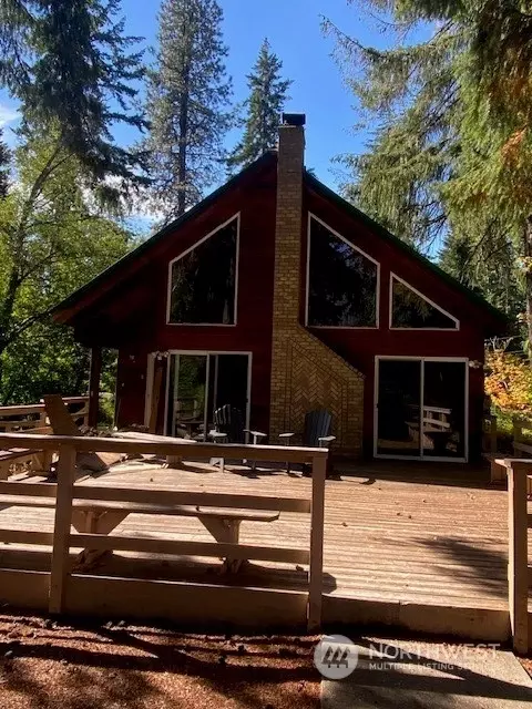 531 Sun Island Dr, Easton, WA 98925