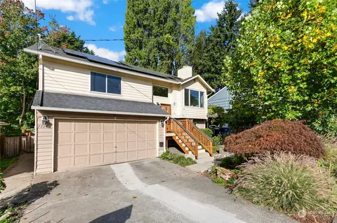 7727 25th Ave NE, Seattle, WA 98115