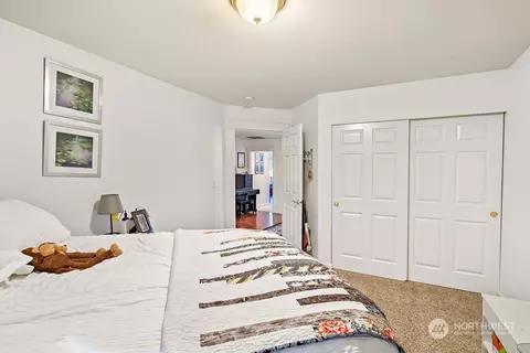 Bedroom - 321 E Soderberg Rd #B4, Allyn, WA 98524 photo 2 of 2