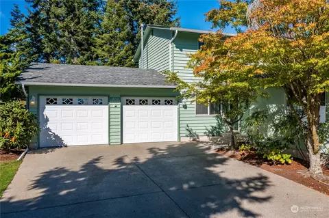 1152 NW Kitsap Ter, Oak Harbor, WA 98277