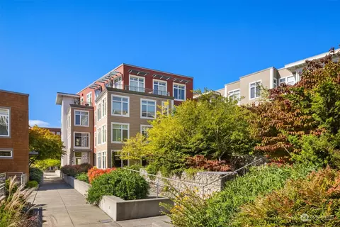 180 Harbor Square Loop NE #B420, Bainbridge Island, WA 98110