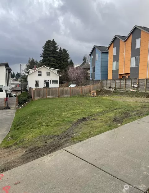 5030 Martin Luther King Jr Way S, Seattle, WA 98118