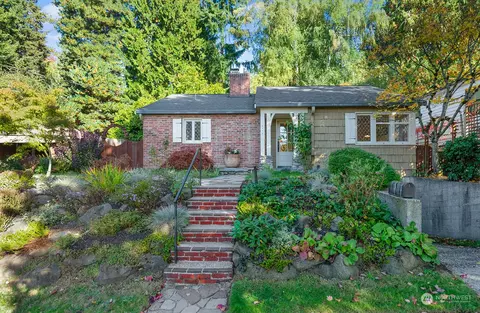 6846 28th Ave NE, Seattle, WA 98115
