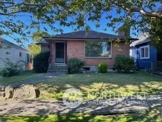 7711 Earl Ave NW, Seattle, WA 98117