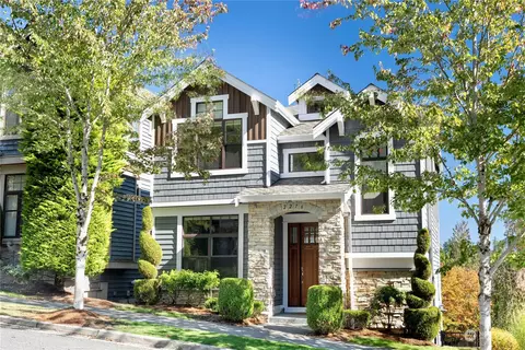 2276 NW Stoney Creek Dr, Issaquah, WA 98027