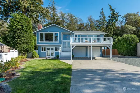 2009 Piper Cir, Anacortes, WA 98221