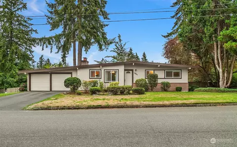 16657 SE 8th St, Bellevue, WA 98008