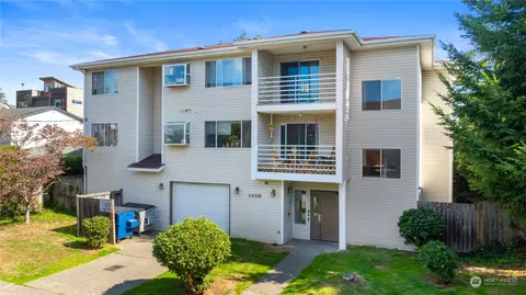 8820 Stone Ave N, Seattle, WA 98103