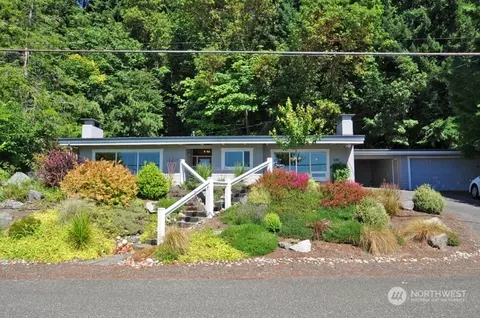 540 NE Landon Rd, Belfair, WA 98528