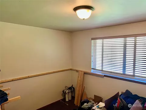 Bedroom - 172 Lovers Ln #B201, Eastsound, WA 98245 photo 1 of 1