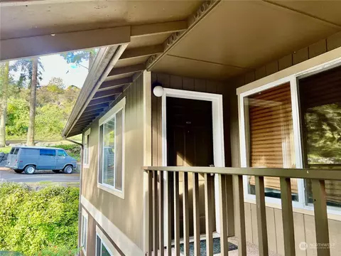 Exterior - 172 Lovers Ln #B201, Eastsound, WA 98245 photo 1 of 4