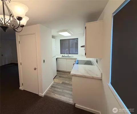 Kitchen - 172 Lovers Ln #B201, Eastsound, WA 98245 photo 3 of 4