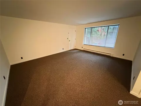 Living - 172 Lovers Ln #B201, Eastsound, WA 98245 photo 1 of 2
