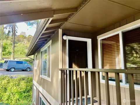Exterior - 172 Lovers Ln #B201, Eastsound, WA 98245 photo 1 of 5