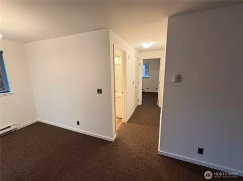 Entry Way - 172 Lovers Ln #B201, Eastsound, WA 98245 photo 2 of 2
