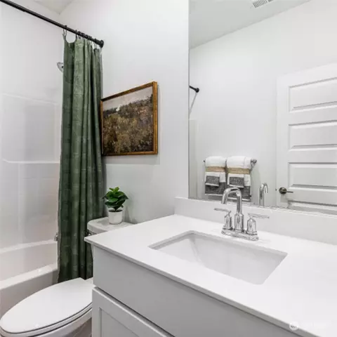 Bath - 211 179th St SE, Bothell, WA 98021 photo 1 of 4