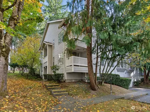 7602 Concord Ln NE #C102, Bremerton, WA 98311