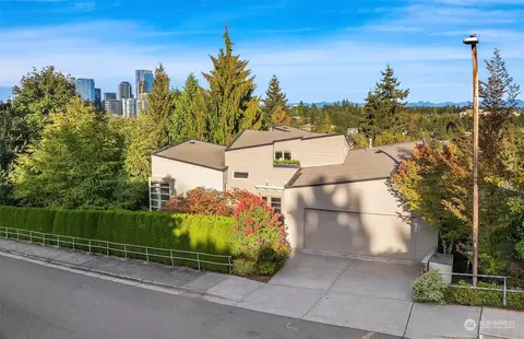 610 97th Pl SE, Bellevue, WA 98004