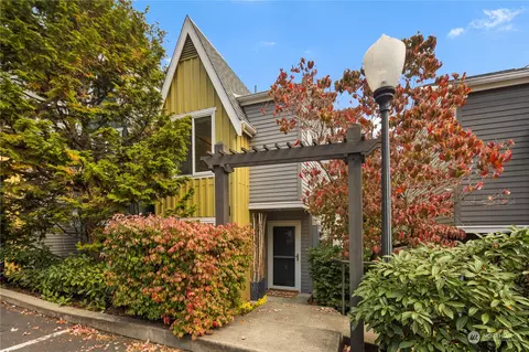 1524 Cherrylane Pl S, Seattle, WA 98144