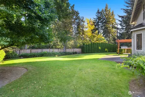 Exterior - 15631 27th Dr SE, Mill Creek, WA 98012 photo 2 of 8