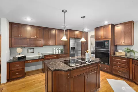 Kitchen - 15631 27th Dr SE, Mill Creek, WA 98012 photo 2 of 6