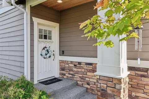 Entry Way - 3519 164th St SE, Bothell, WA 98012 photo 1 of 2