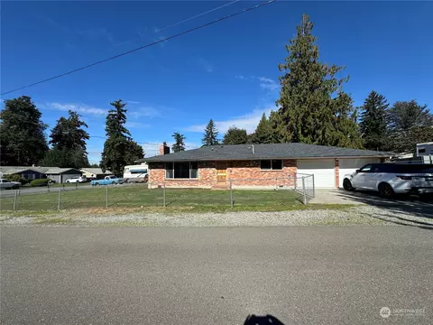 21804 SE 266th Pl, Maple Valley, WA 98038
