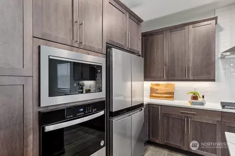 Kitchen - 4129 163rd St SE, Bothell, WA 98012 photo 5 of 7