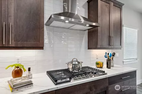 Kitchen - 4129 163rd St SE, Bothell, WA 98012 photo 6 of 7