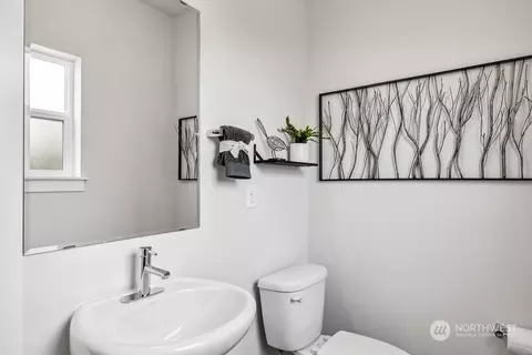 Bath - 4129 163rd St SE, Bothell, WA 98012 photo 1 of 6