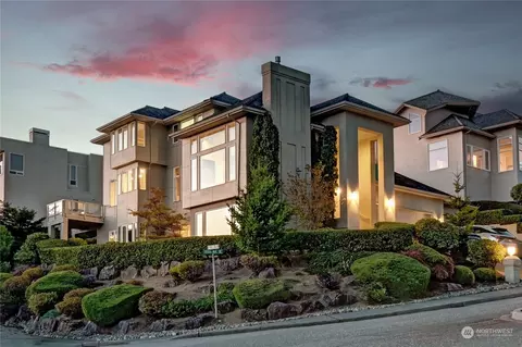 5887 155th Ave SE, Bellevue, WA 98006