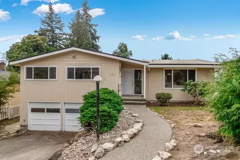 11717 Luther Ave S, Seattle, WA 98178