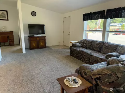 111 Tiffany Ln, Winlock, WA 98596 photo 5