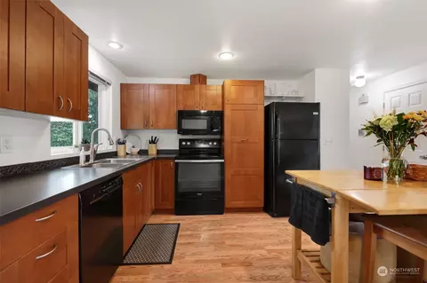 Kitchen - 525 222 St SW, Bothell, WA 98021 photo 2 of 2