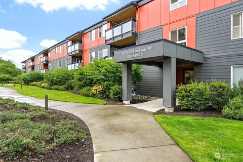 7001 Sandpoint Way NE #C404, Seattle, WA 98115