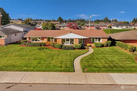 5020 Rucker Ave, Everett, WA 98203 photo 2