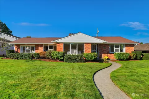 5020 Rucker Ave, Everett, WA 98203