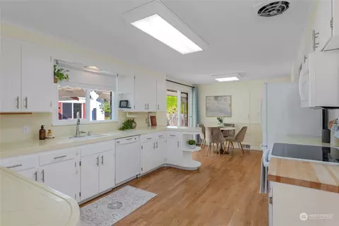 5020 Rucker Ave, Everett, WA 98203 photo 10