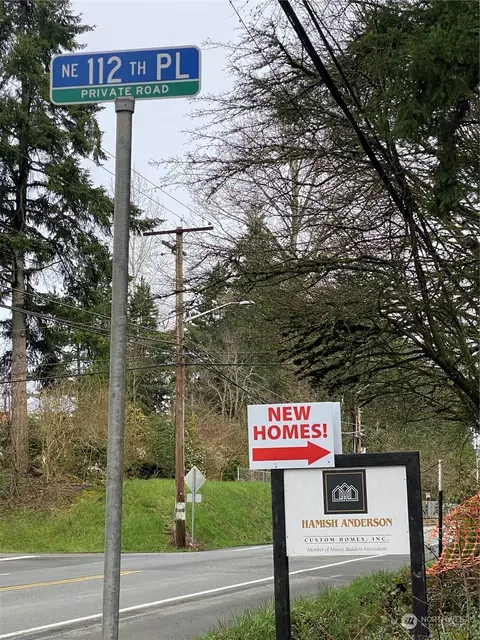13 NE 112 Pl, Redmond, WA 98052