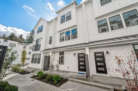 12664 121st Street Ct E #117, Puyallup, WA 98374