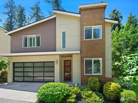 851 NE 206th Ave, Sammamish, WA 98074